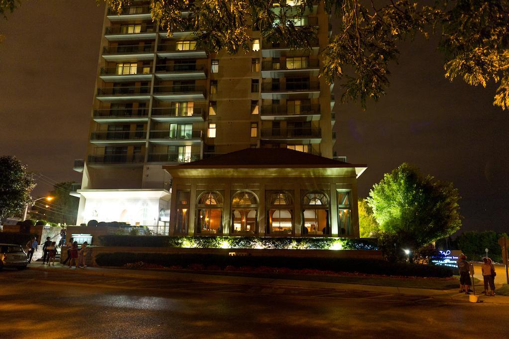 The Waterside Inn Mississauga Ngoại thất bức ảnh